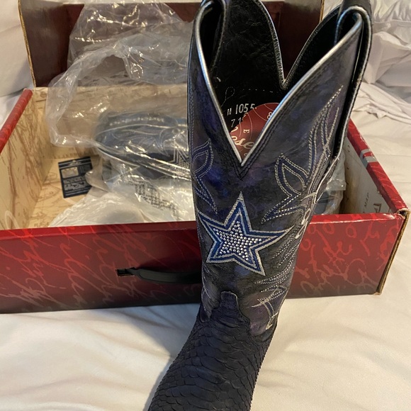 Lucchese Shoes Dallas Cowboys Lucchese Cowboy Boots 65 Woman Poshmark